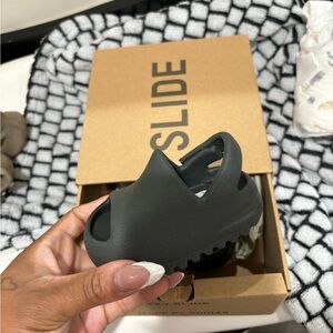 Infant Yeezy Slides
